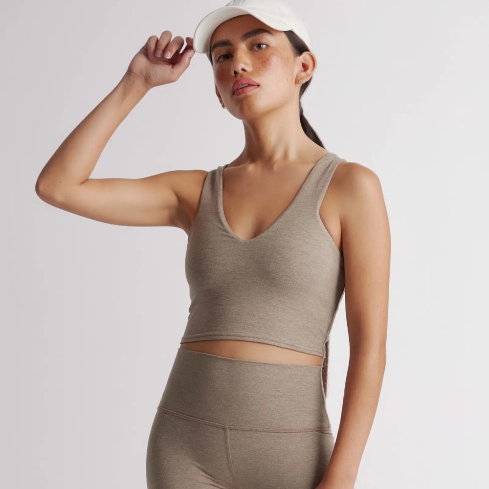 NWOT Quince Ultra-Soft V-Neck Cropped Tank